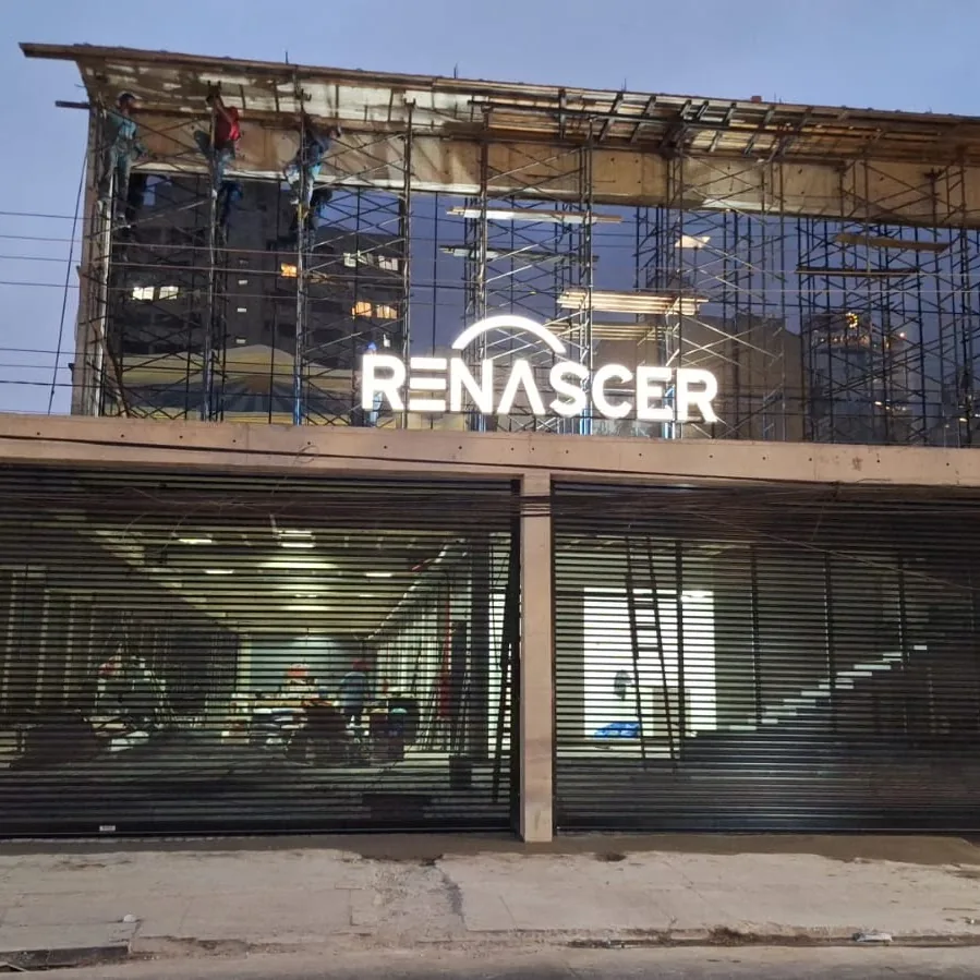 Portas de aço de enrolar K Portas® em igreja em São Paulo — obra Renascer em Cristo